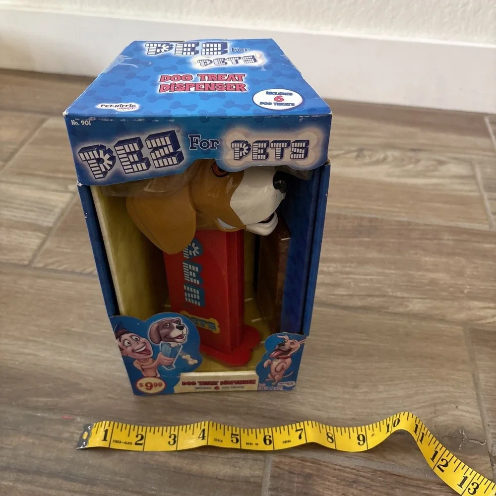 PEZ For Pets Dog Treat Dispenser - Large Pez. New In Box-‎ 2009 See Notes